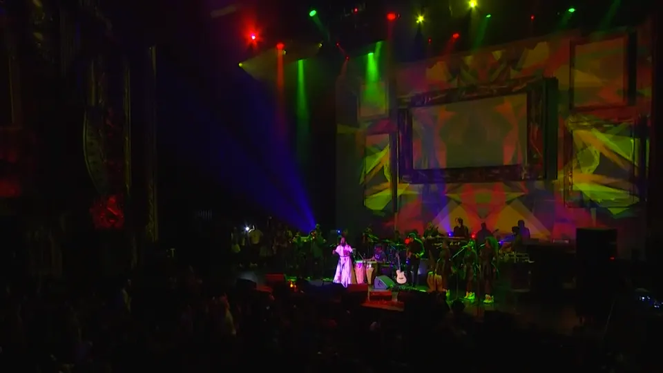 Real-time visuals behind Lauryn Hill at Kings Theatre